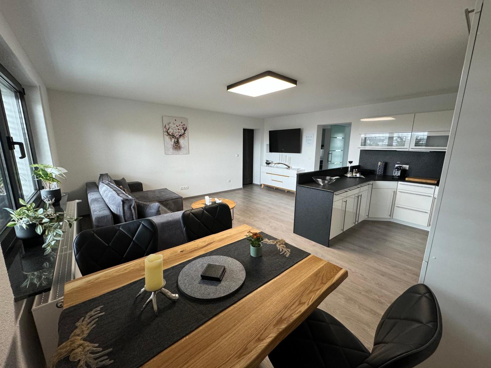 Wunderschoene Ferienwohnung Im Herzen Vom Spessart 숄브런 외부 사진